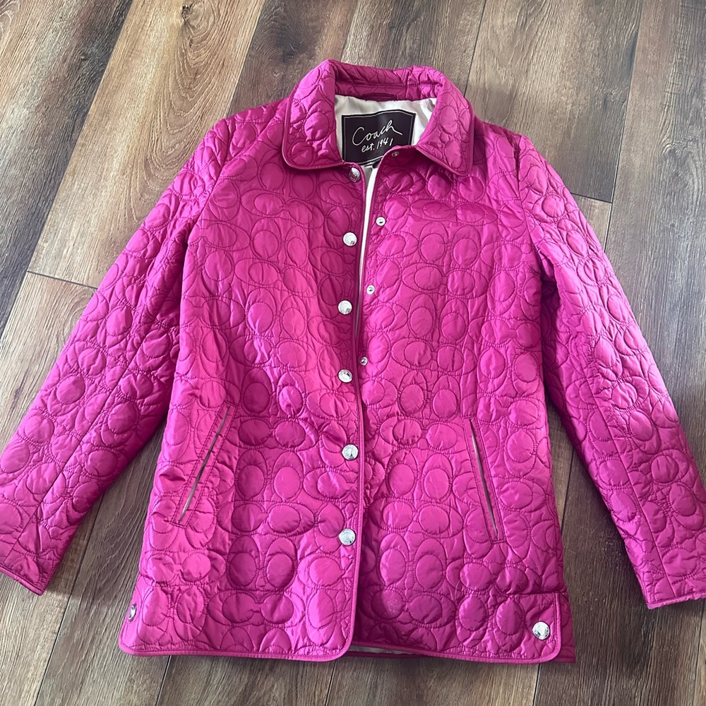 COACH Womans XS quilted coat pink with Coach emblem